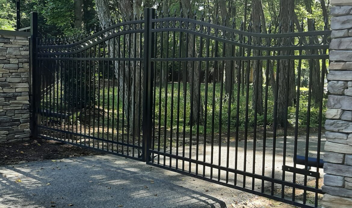 Arched Black Aluminum Estate Gate