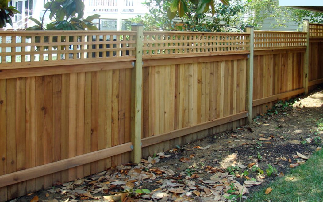 14-PRIVACY - Vertical Board Wood Privacy Fence with Square Lattice Top 2