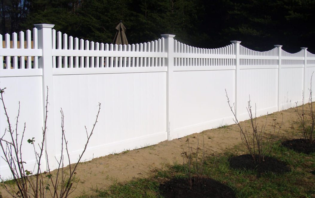 4 Privacy - 4 FT WHITE TONGUE AND GROVE WITH 2 FT SCALLOPED OPEN SPINDLE NEW ENGLAND POST CAP Vinyl