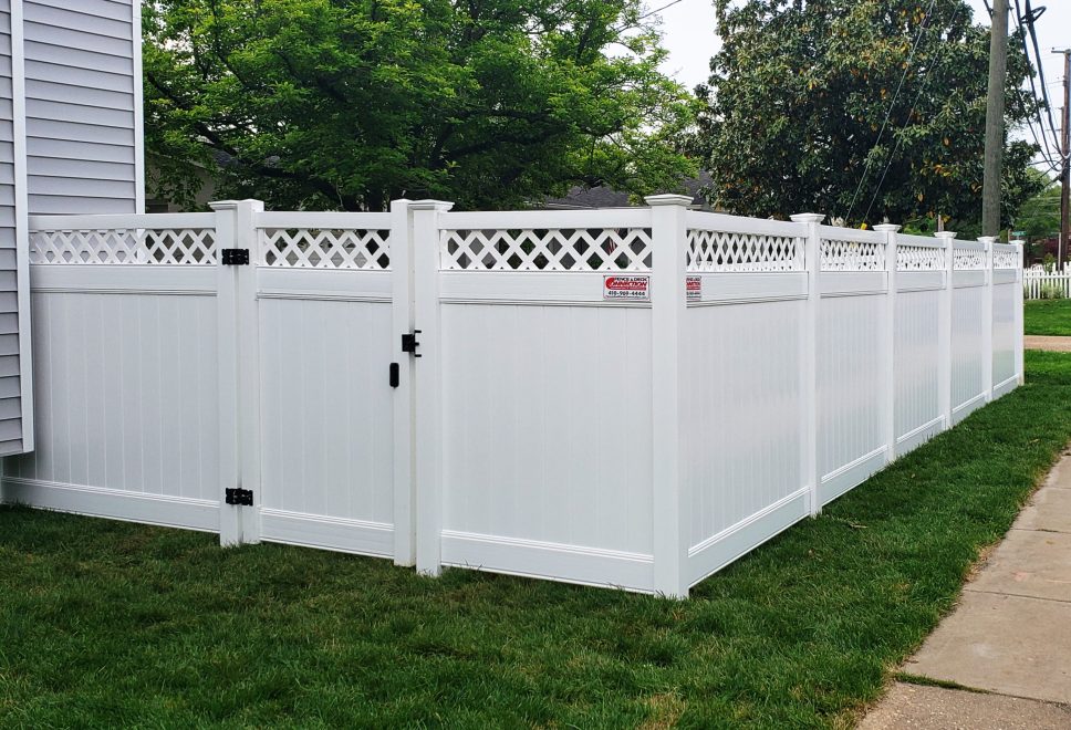 5 - White Lattice Top Privacy Vinyl Fence with Single Walk Gate