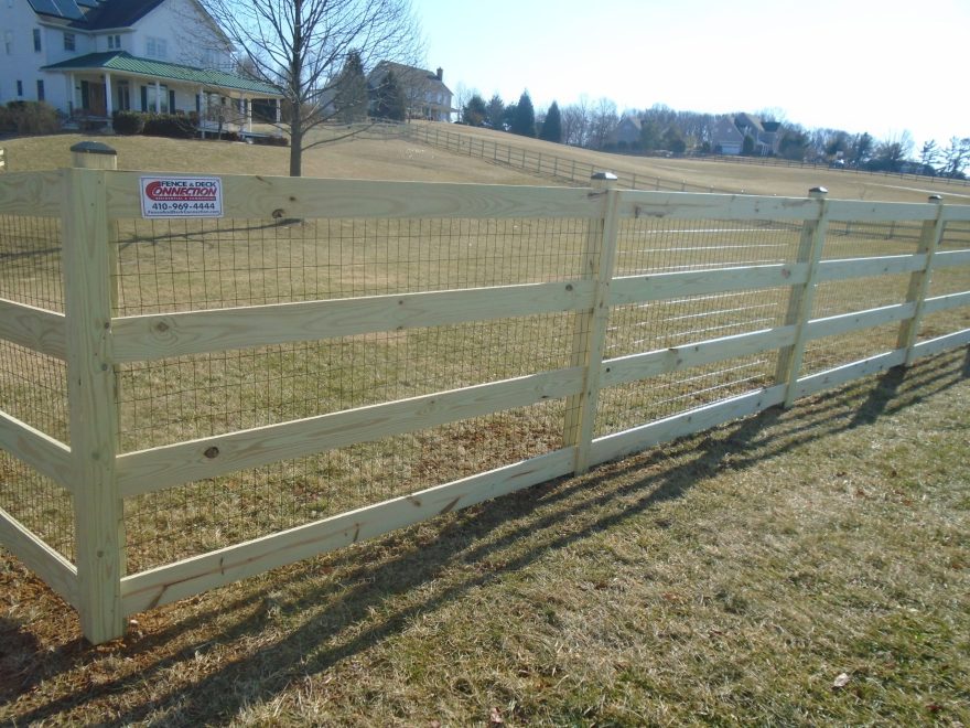 5_ h PT 4 board paddock with black vinyl coated mesh 3