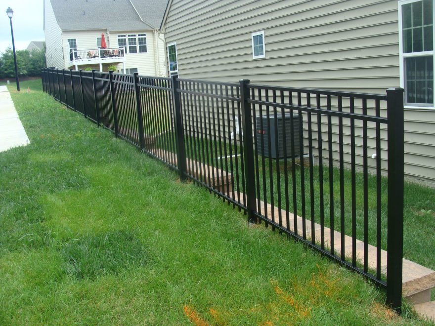 Alumi-Guard Ascot 3 Rail Flat Top Aluminum Fence 10