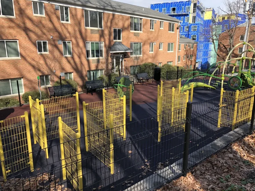 Playground features at Columbia Hills