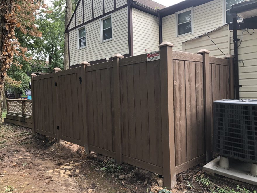 Simtek Ashland Red Cedar Privacy Fence